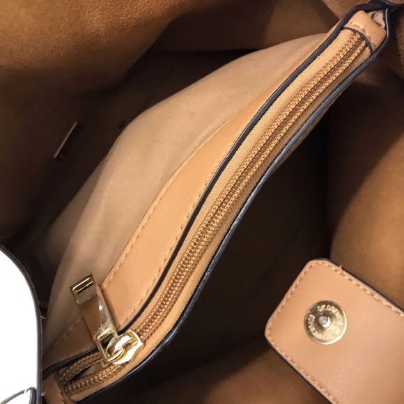 Aldo Crossbody Purse - Picture 10 of 16